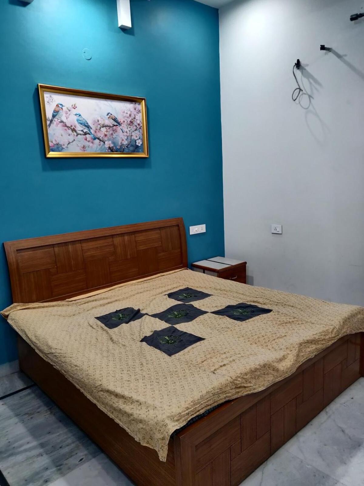 Krishna Niwas Homestay 3Bhk-Gf Chandigarh, Zirakpur Екстер'єр фото